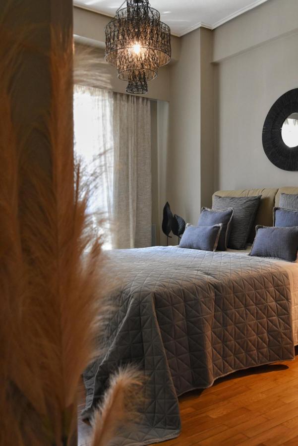 Pepromeno Luxury Apartment In The City Center Kalamata Esterno foto