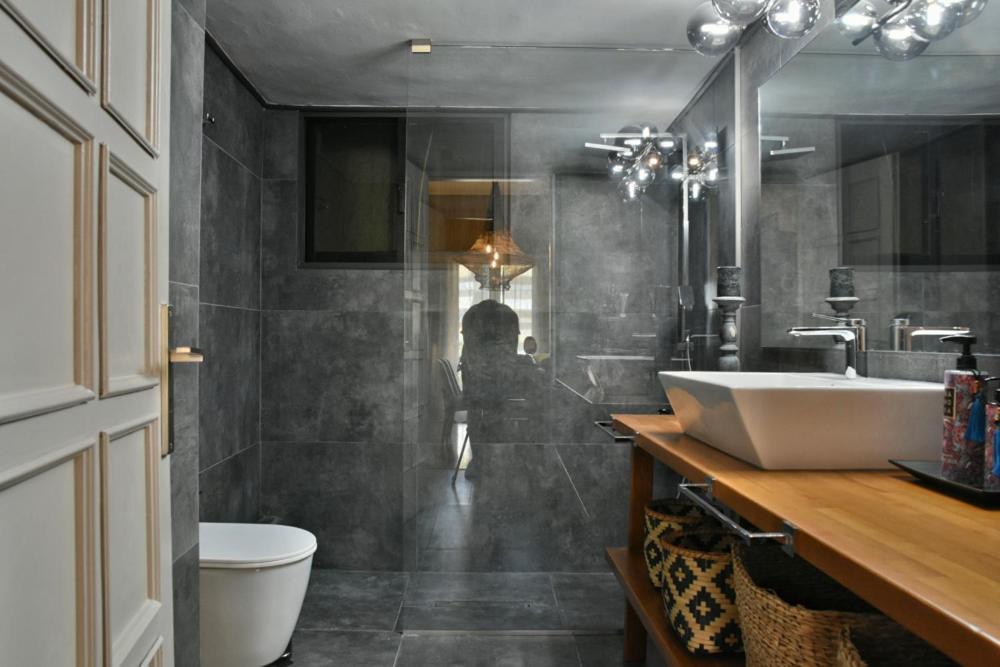Pepromeno Luxury Apartment In The City Center Kalamata Esterno foto