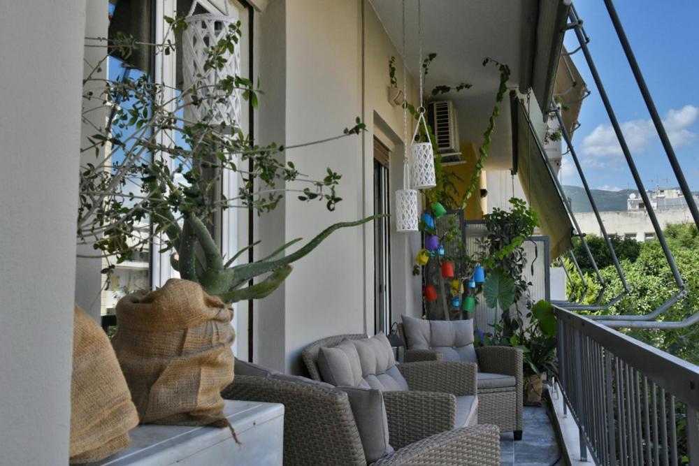 Pepromeno Luxury Apartment In The City Center Kalamata Esterno foto